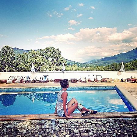 Hotel Tihiat Kat Apriltsi  Ngoại thất bức ảnh