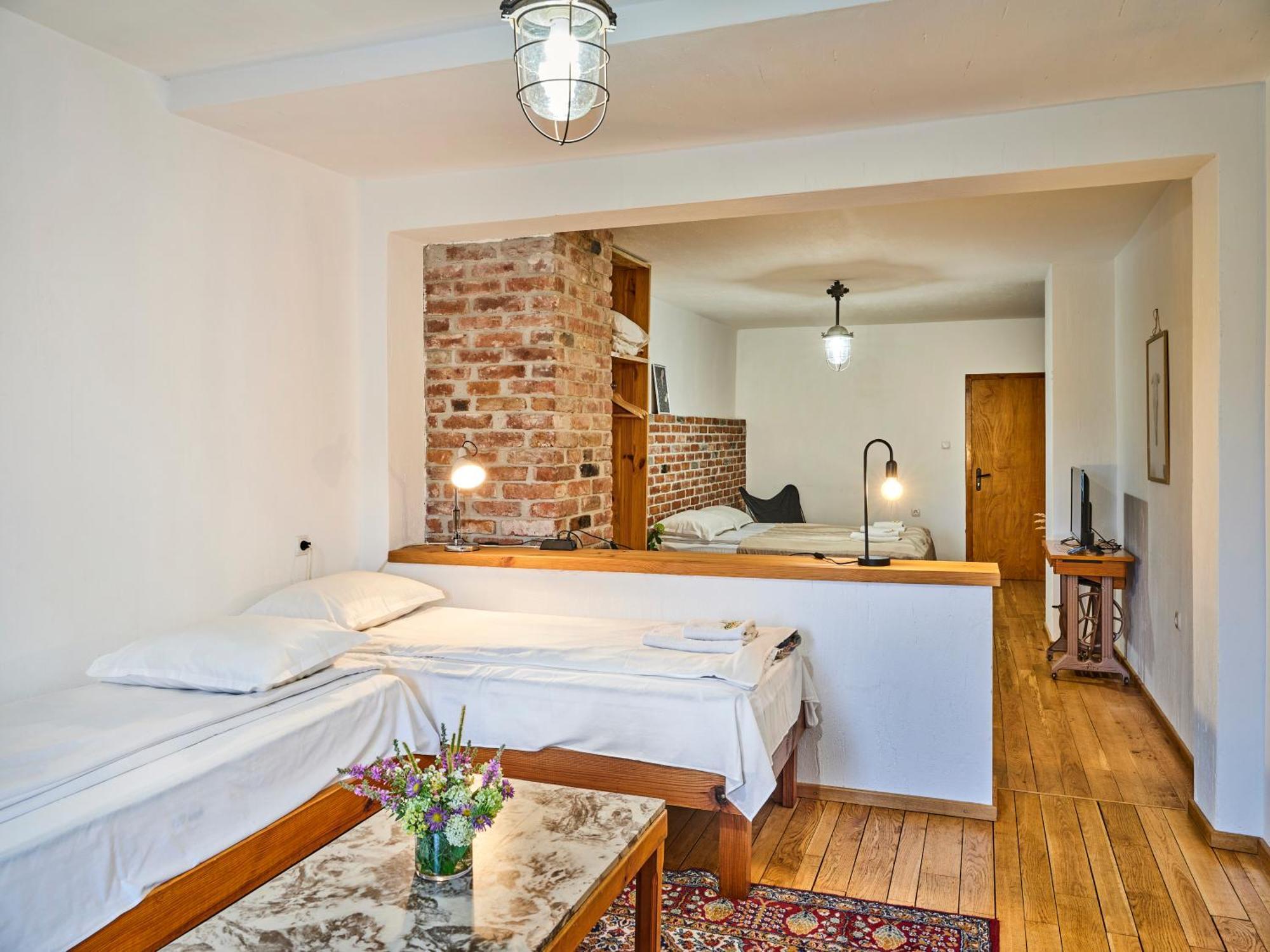 Hotel Tihiat Kat Apriltsi  Ngoại thất bức ảnh