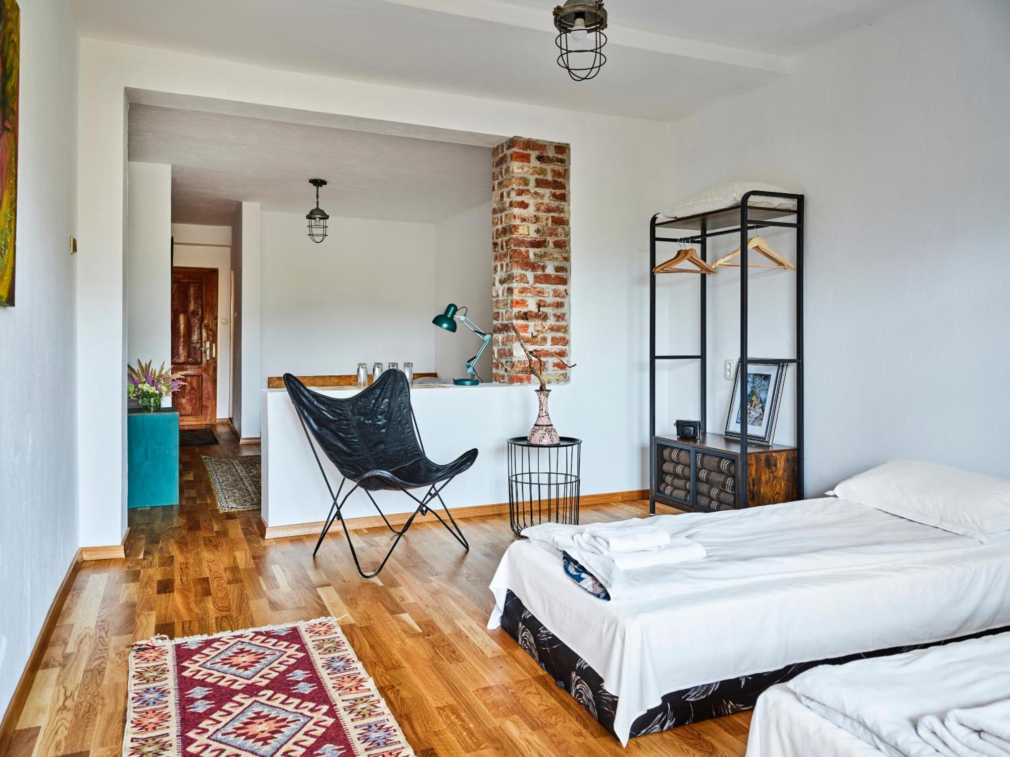 Hotel Tihiat Kat Apriltsi  Ngoại thất bức ảnh